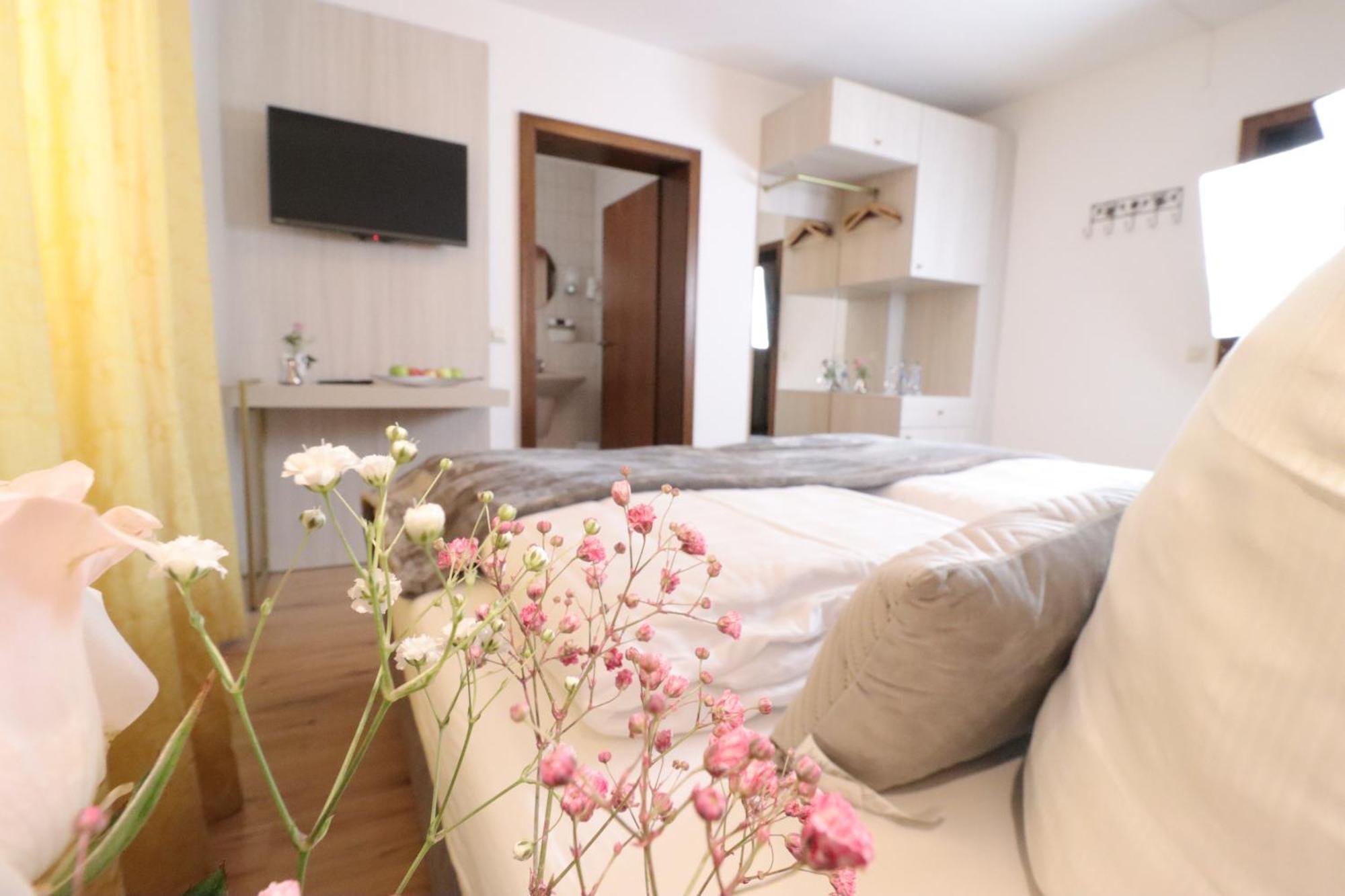 Hotel Kurparkblick Bad Bergzabern Zewnętrze zdjęcie