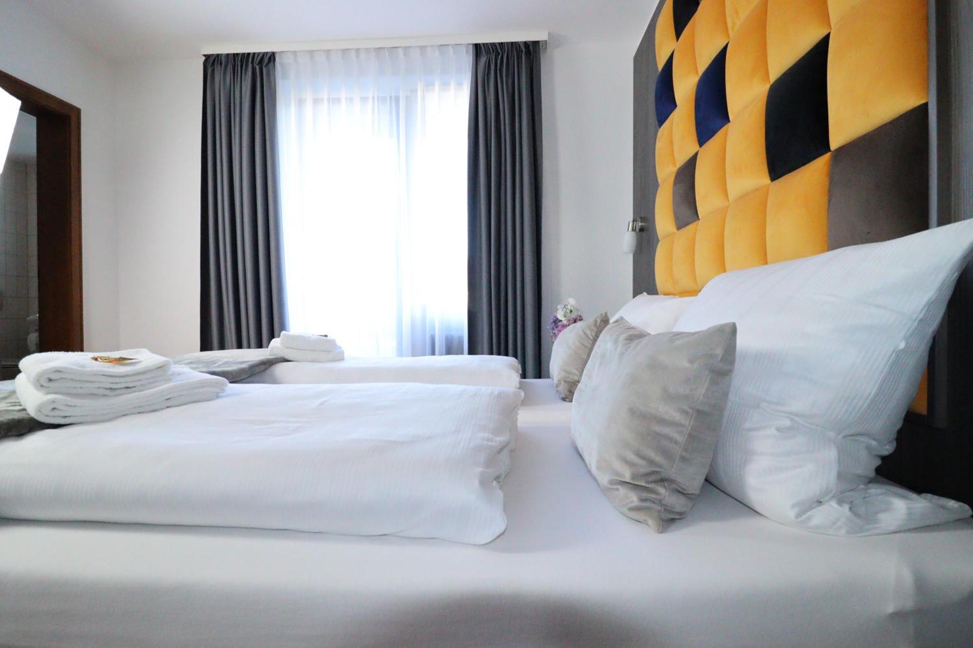 Hotel Kurparkblick Bad Bergzabern Zewnętrze zdjęcie